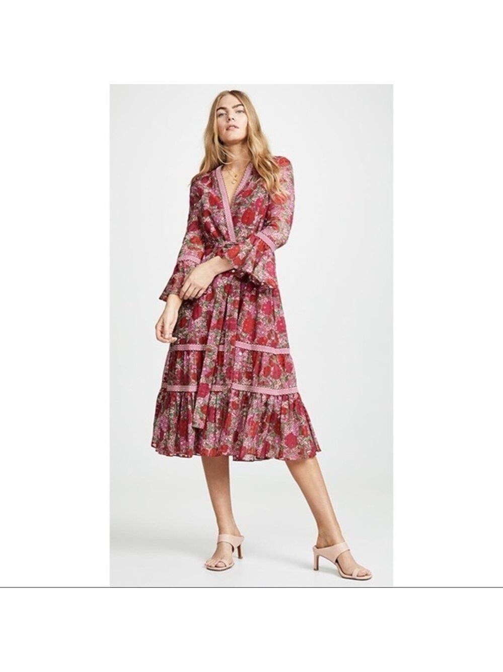 NWOT Alexis Marcas Wrap Dress
Floral Fuchsia Bouquet
Size Medium
